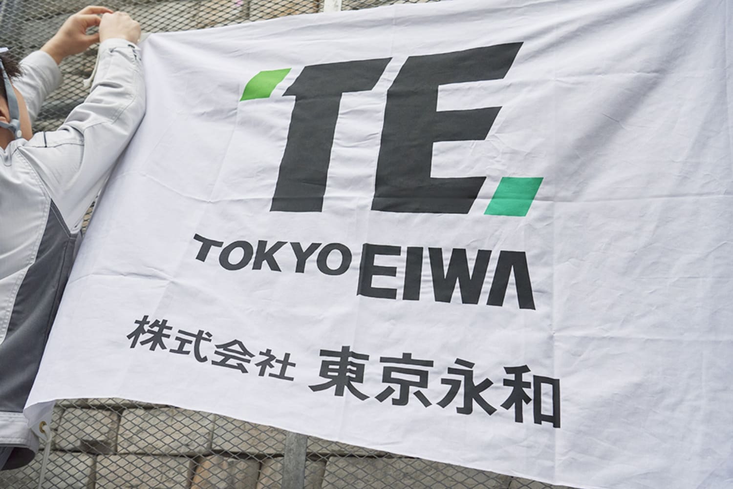 社内での従業員の様子