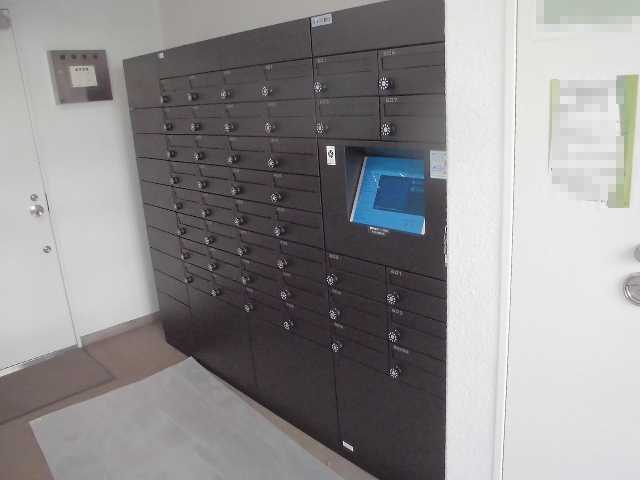 TH団地3棟宅配ロッカー設置工事