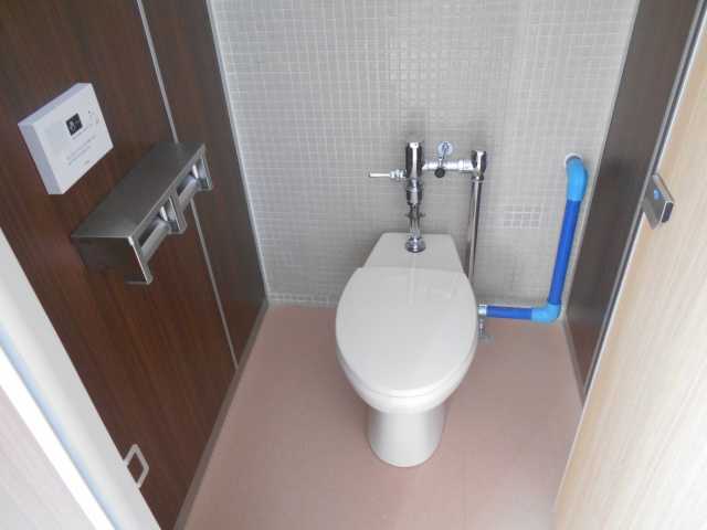 ＫＳ高等学校トイレ洋式化工事