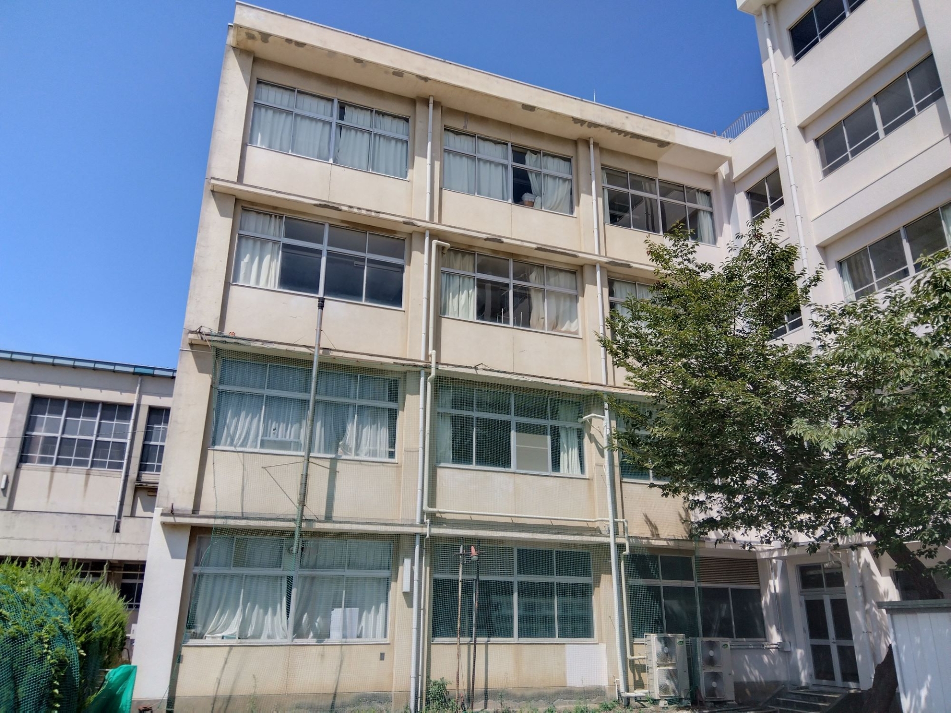 T高等学校外壁補修工事